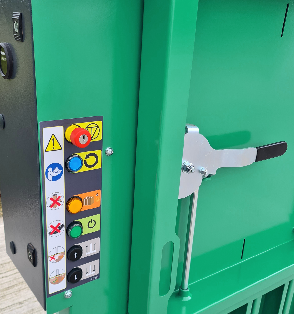 PB75 Vertical Baler - Automatic