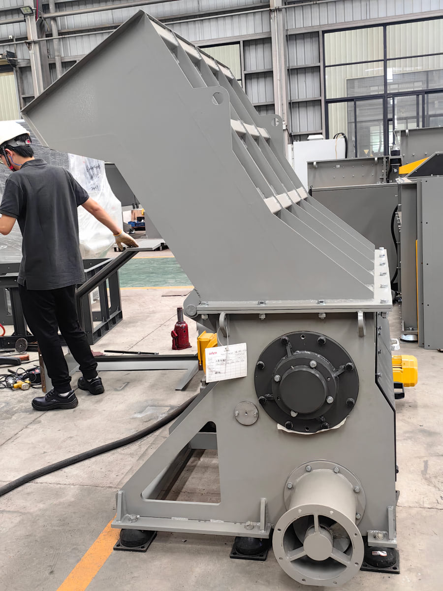 Wood Pallet Shredder Genox - V1300PT