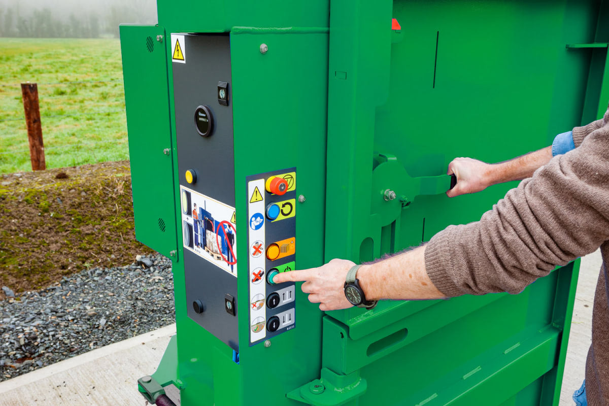 PB100 Vertical Baler