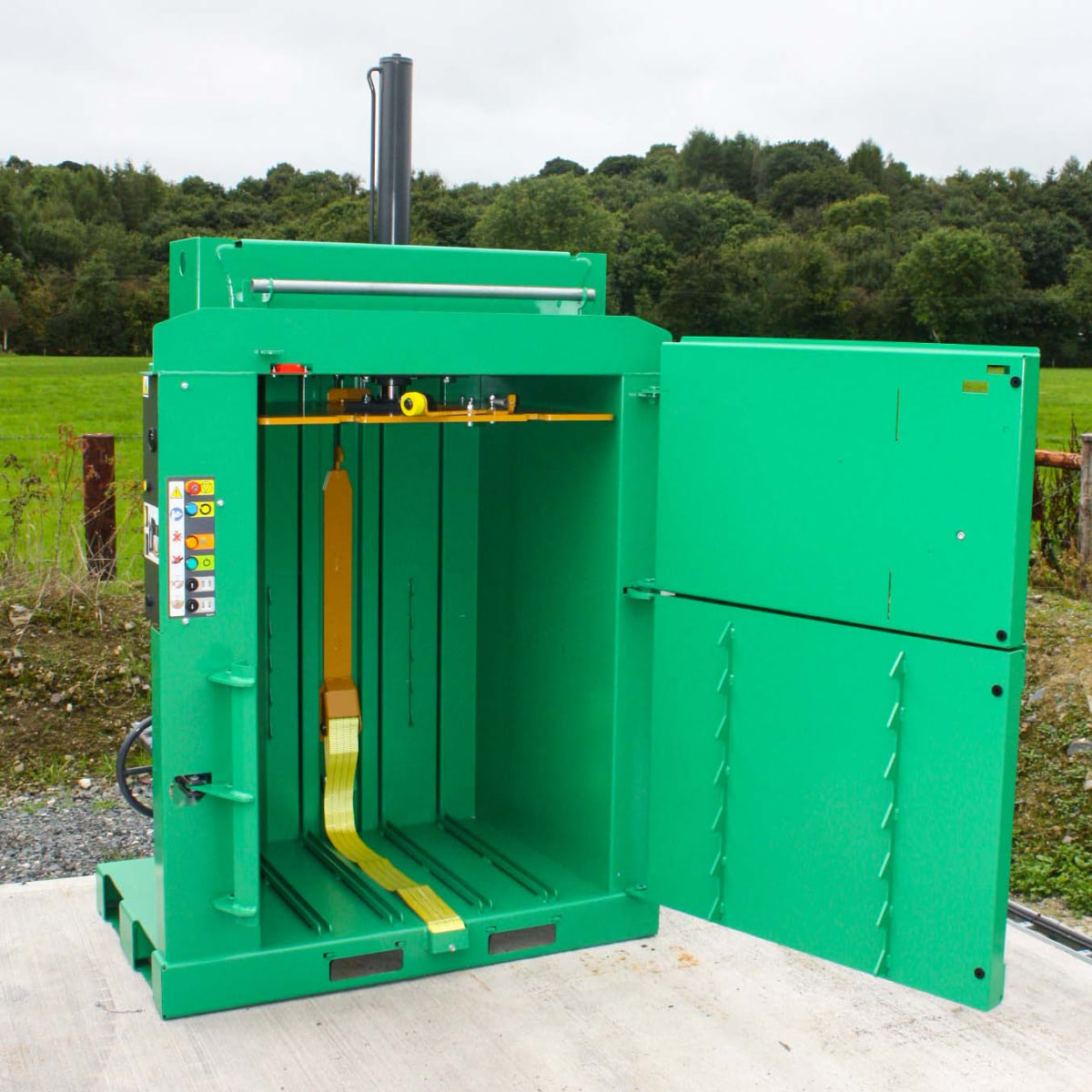 PB100 Vertical Baler