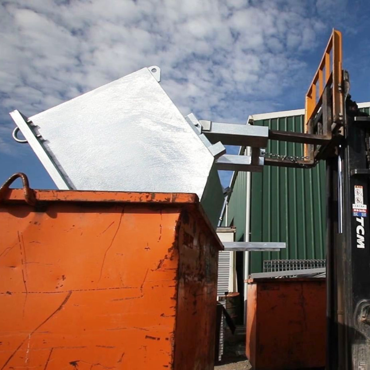 Self Tipping Bins With Pour Edge
