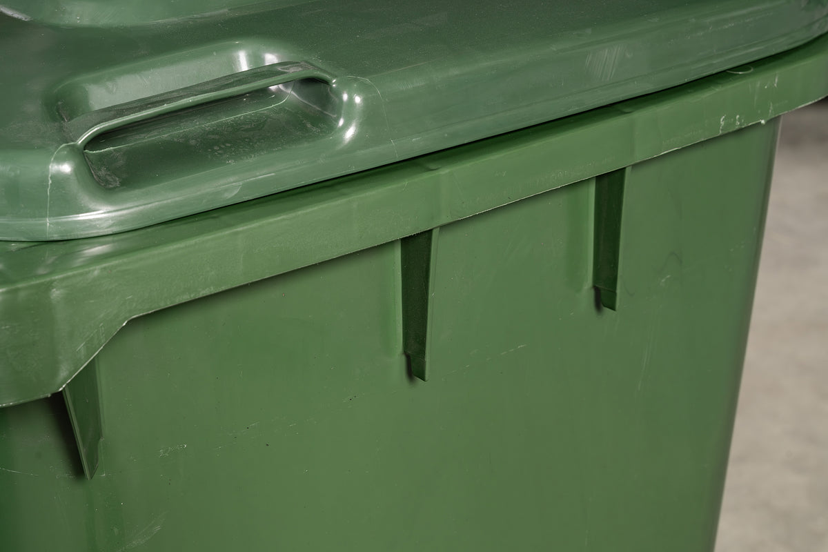MGB140 Plastic Wheelie Bin 140L