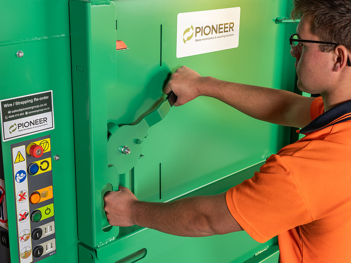 PB100 Vertical Baler
